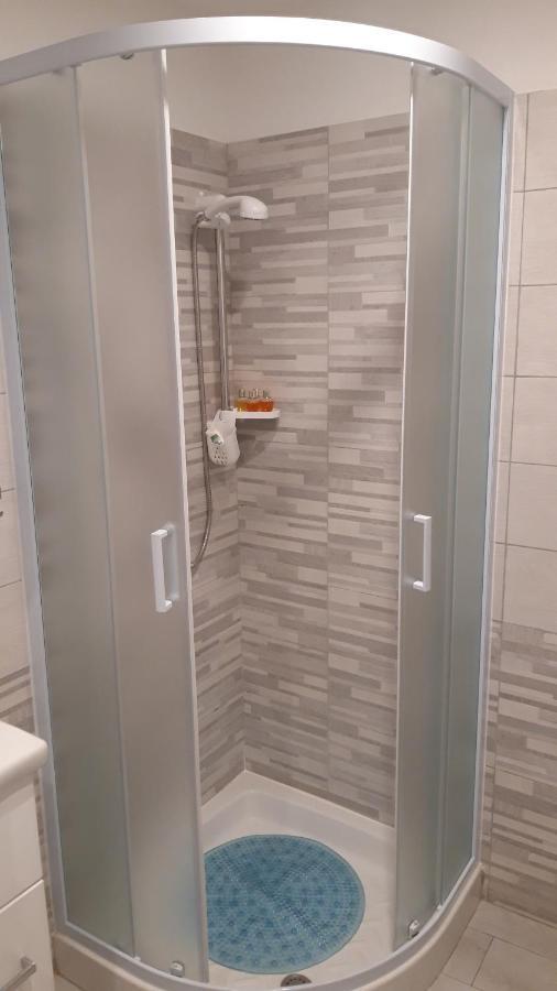 Apartamento La Dimora Di Dora Nápoles Exterior foto