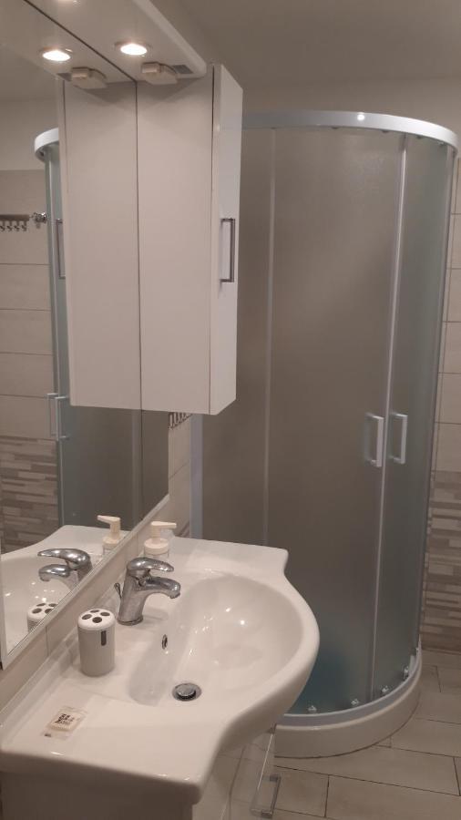 Apartamento La Dimora Di Dora Nápoles Exterior foto